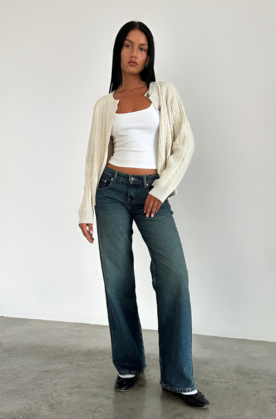 SARA™ | LOW-RISE JEANS