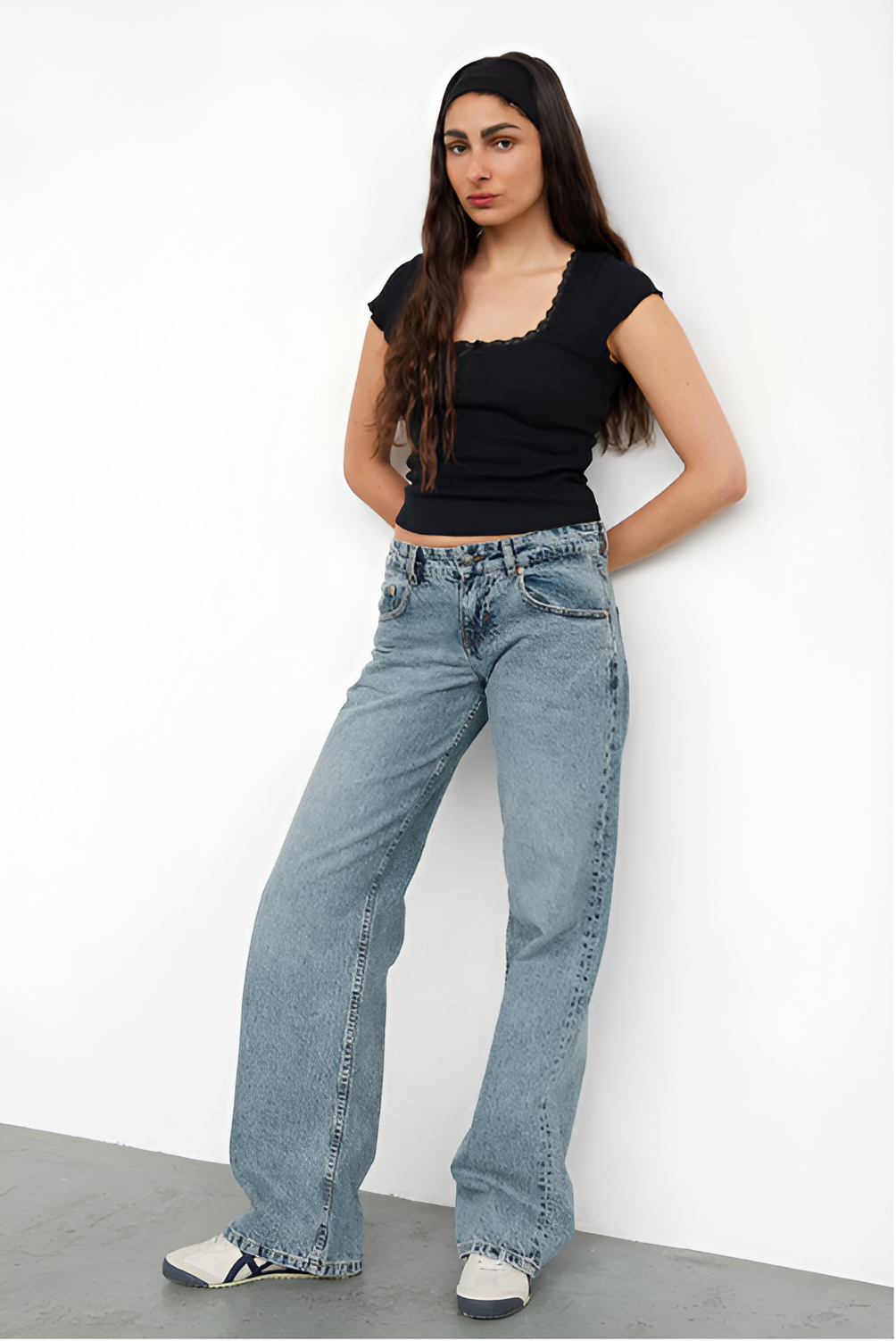 SARA™ | LOW-RISE JEANS