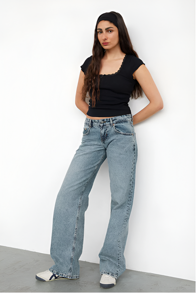 SARA™ | LOW-RISE JEANS